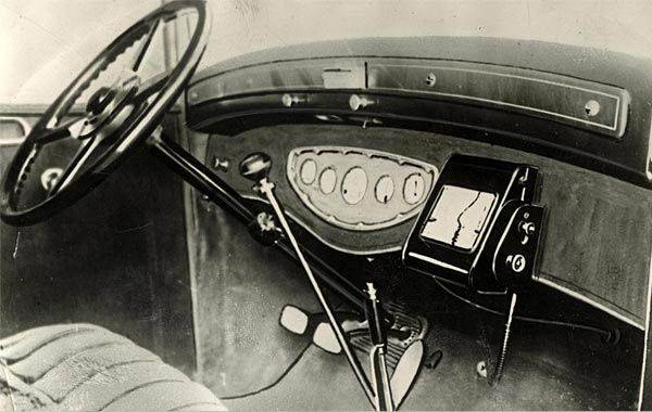 Pierwszy system GPS w samochodzie