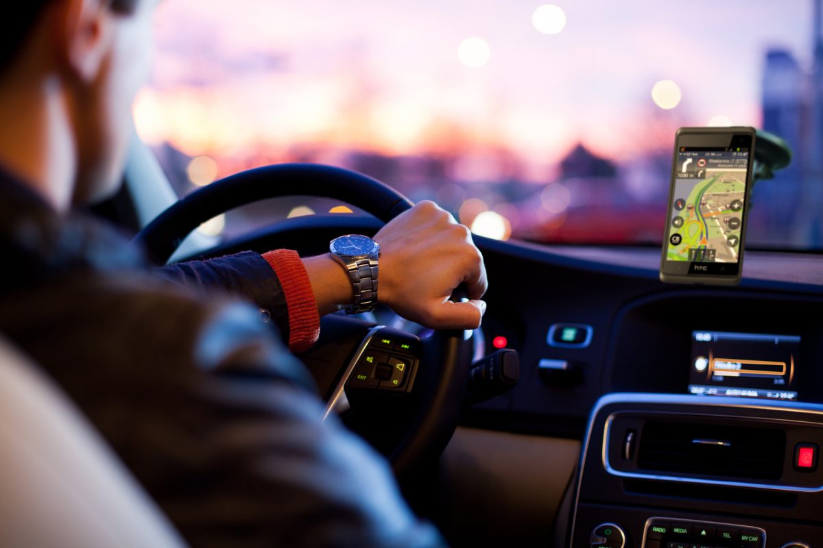 Nawigacja GPS w samochodzie